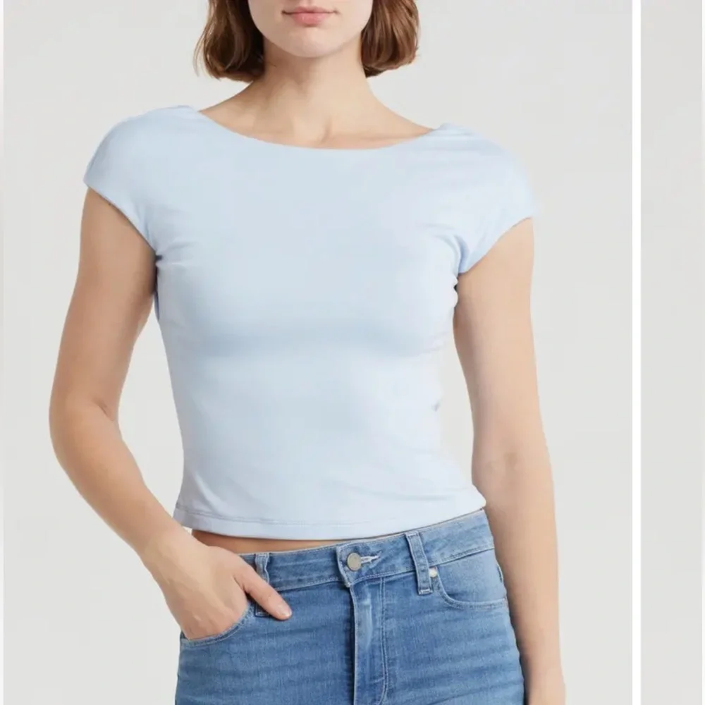 Open Back Baby Tee Baby Blue Top | Soft Girl Y2K Minimal Tee L NWT Low Back - Picture 3 of 9